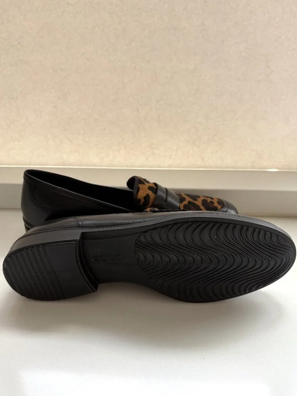 Ecco Dress Classic 15 Penny Loafers Slip On Black Leopard Size 39 US 8 - 8.5 NEW